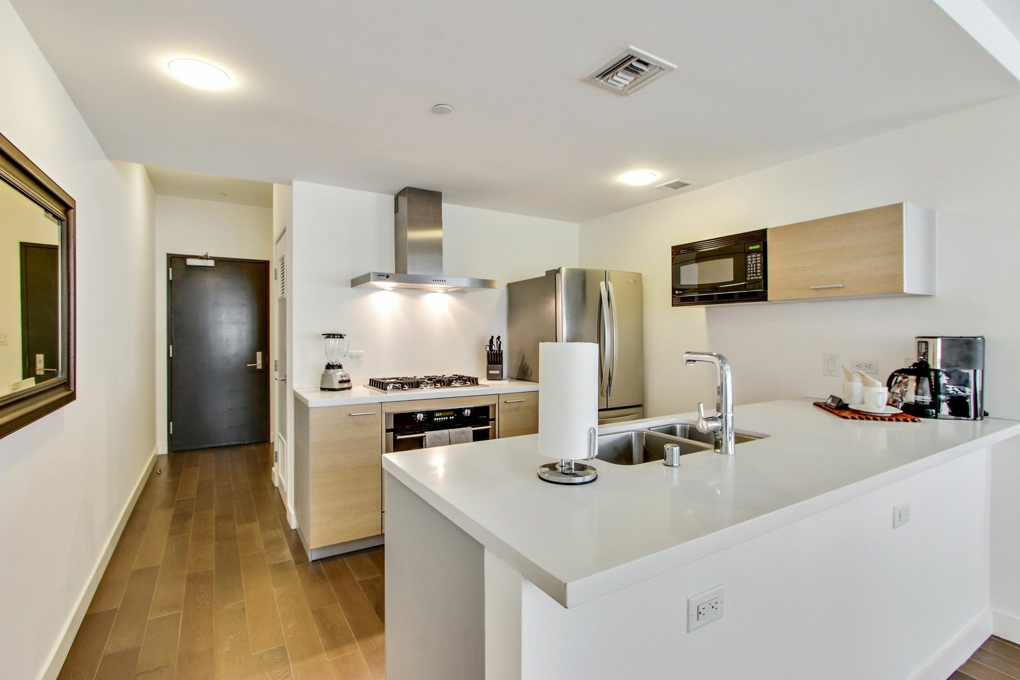 Global Luxury At Figueroa Street